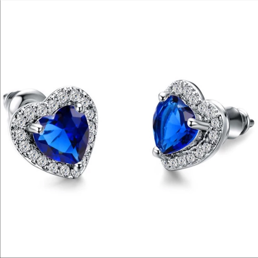 New Women’s Romantic Heart Sapphire Earrings